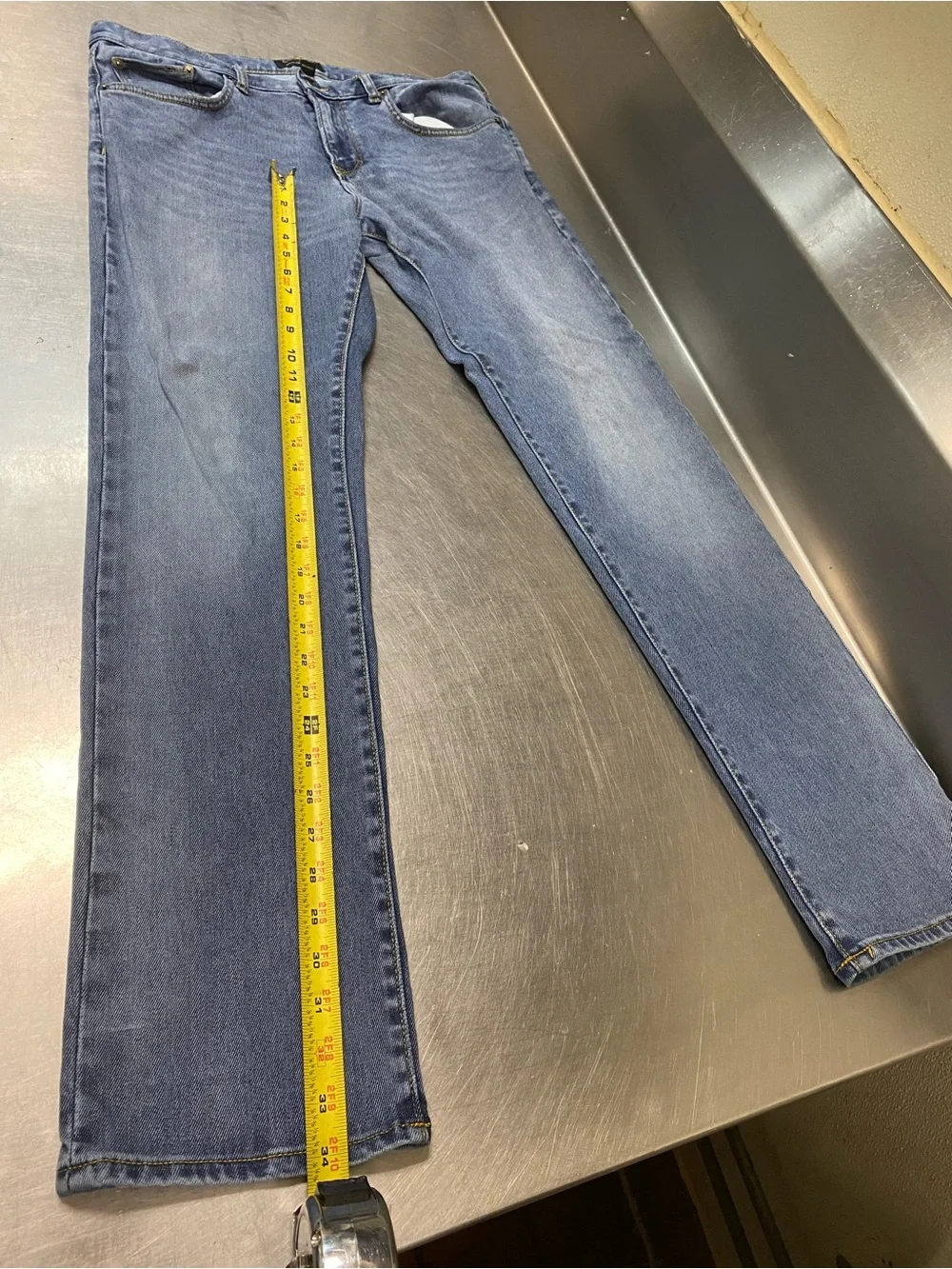 Banana Republic Men’s W34 L34 Slim Straight Jeans in Medium Blue